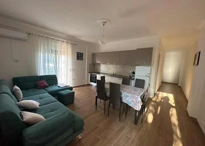 Vlora Central & Comfy Apartment