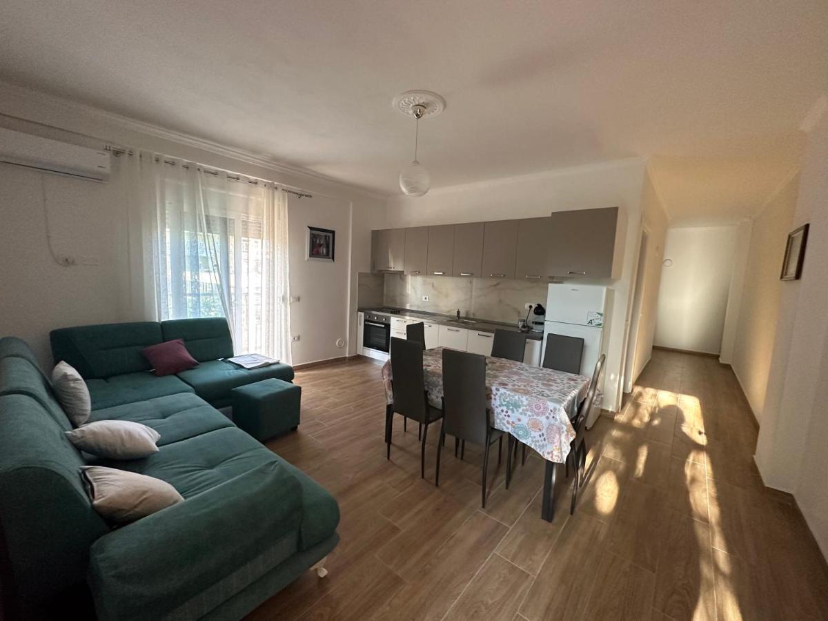 & Comfy Appartement Vlorë