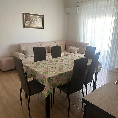 Vlora Central & Comfy Apartment Exterior photo